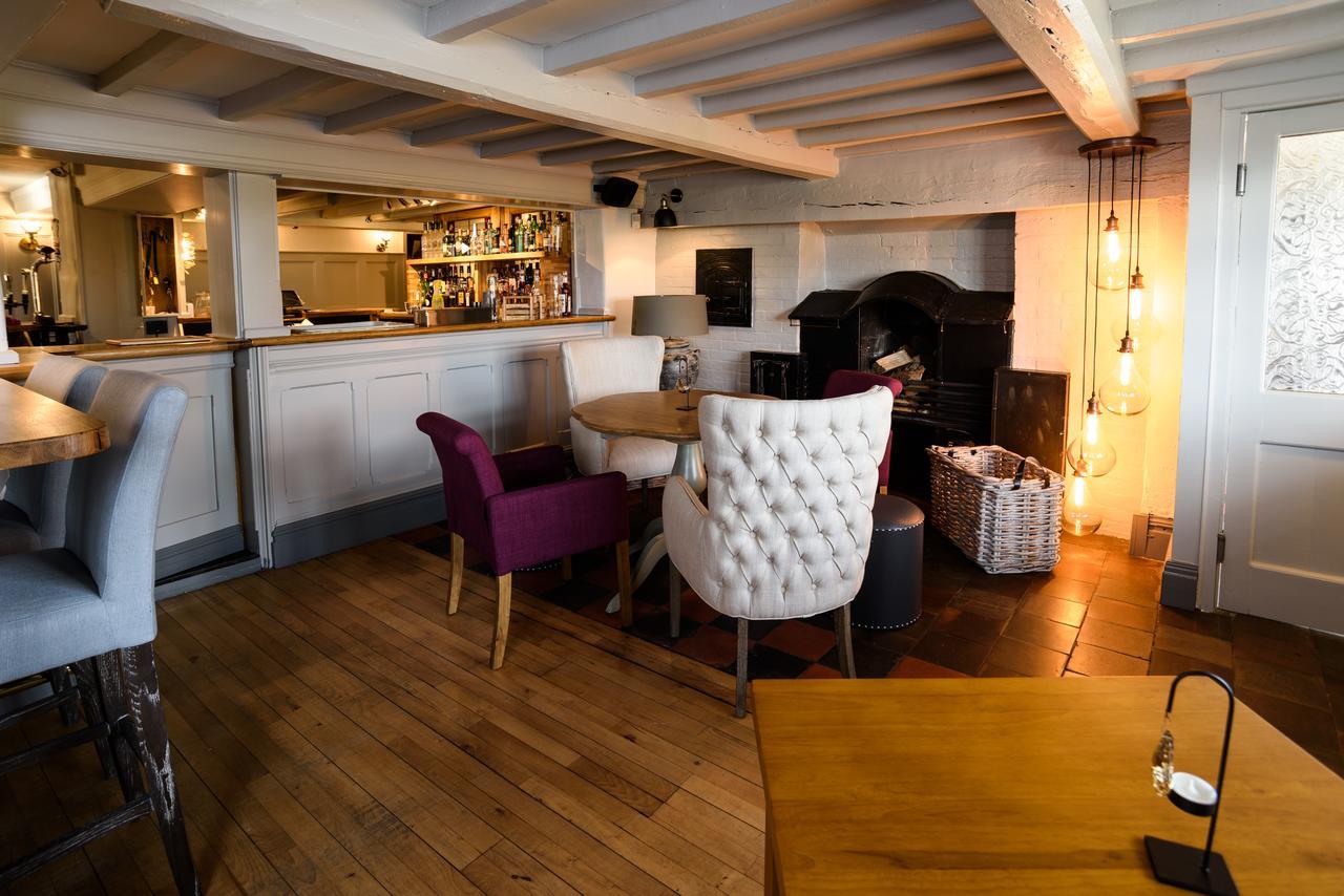 The Wheatsheaf Inn Onneley Exterior photo